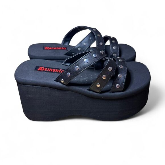 Women's Demonia 6 Black Platform Sandals Studded NEW Goth Alternative - Picture 3 of 8